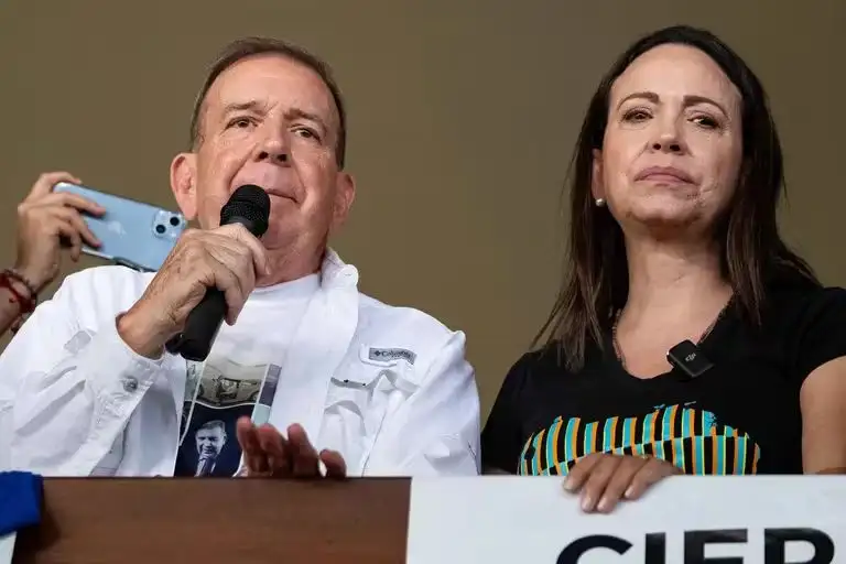 El candidato a la presidencia de Venezuela, Edmundo González junto a la líder opositora María Corina Machado