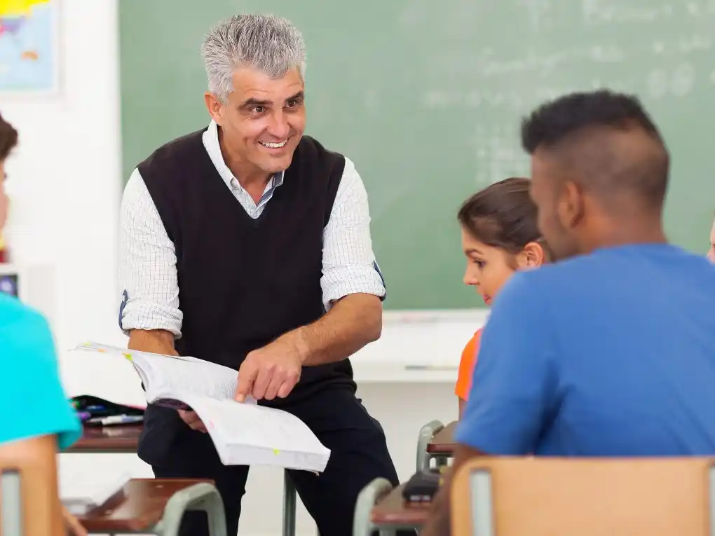 Preceptores y secretarios podrán recibir el premio a la Asistencia Perfecta