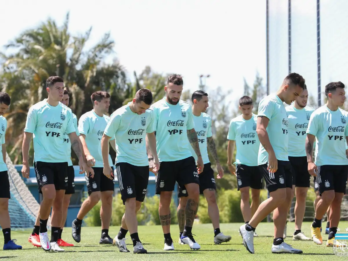 La selección ensayó pensando en Perú
