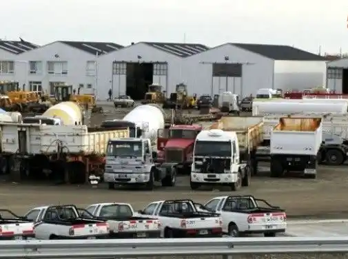 En Dorrego harán obras con máquinas embargadas a Lázaro Báez 