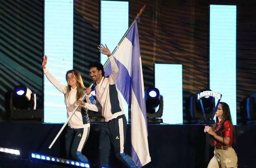 Juegos Odesur: Brenda Rojas fue la abanderada de la ceremonia de cierre
