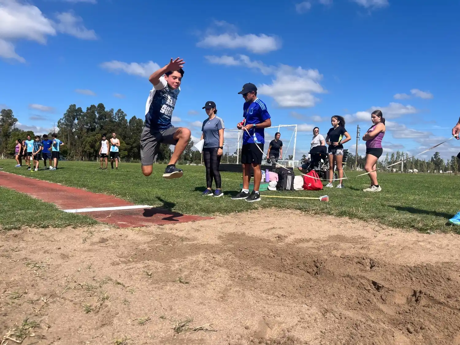 Atletismo. Se desarrolló la primera fecha de la liga