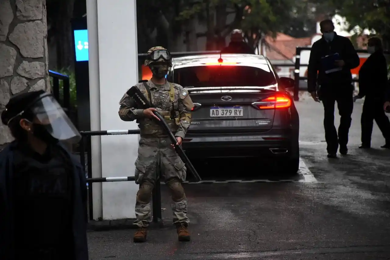 Los custodios de Alberto Fernández volcaron en Córdoba: hay lesionados