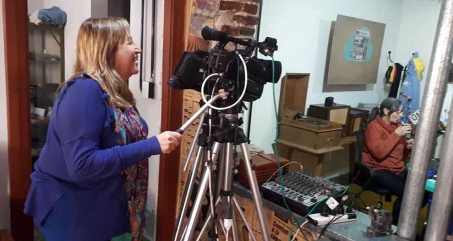 Reviví la transmisión por YouTube de Sin Galera, el programa de Lilí Berardi