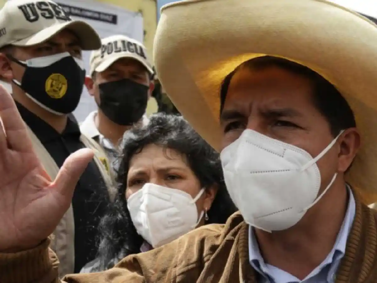 Perú: Pedro Castillo superó a Keiko Fujimori por 44 mil votos