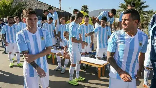 Tevez: "La Selección sin Messi no es nada, él es el dueño"