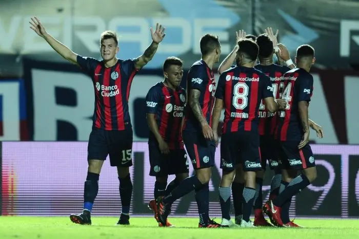 San Lorenzo le ganó a Chacarita y quedó a cuatro puntos de Boca