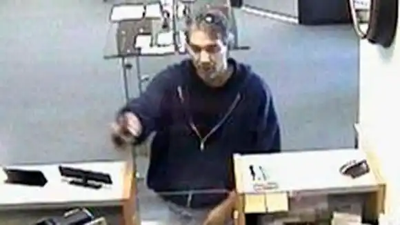 La historia del insólito asalto: se puso limón en la cara pensando que se hacía invisible y robó un banco