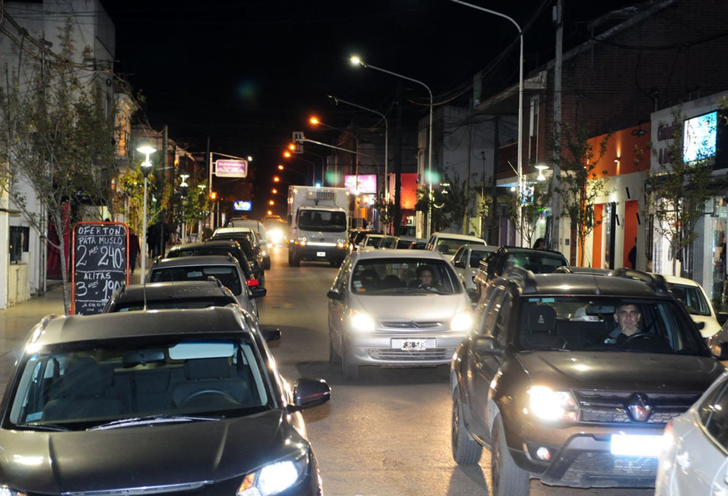 Comerciantes le dijeron no al estacionamiento en una sola mano de Quintana y dieron sus razones