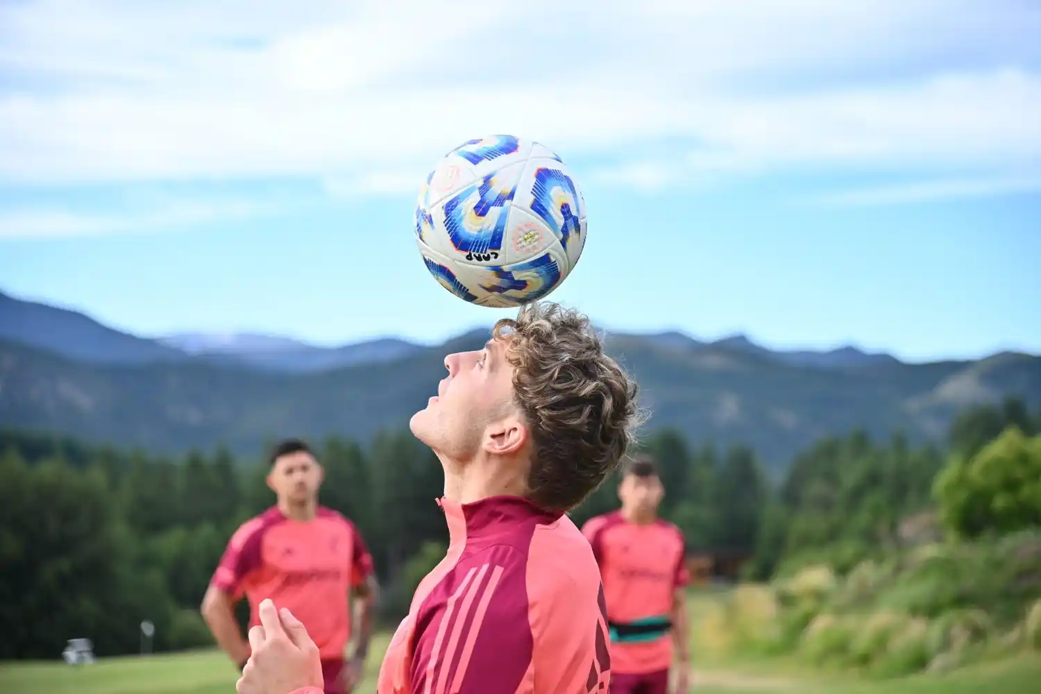 El millonario sigue incorporando jugadores