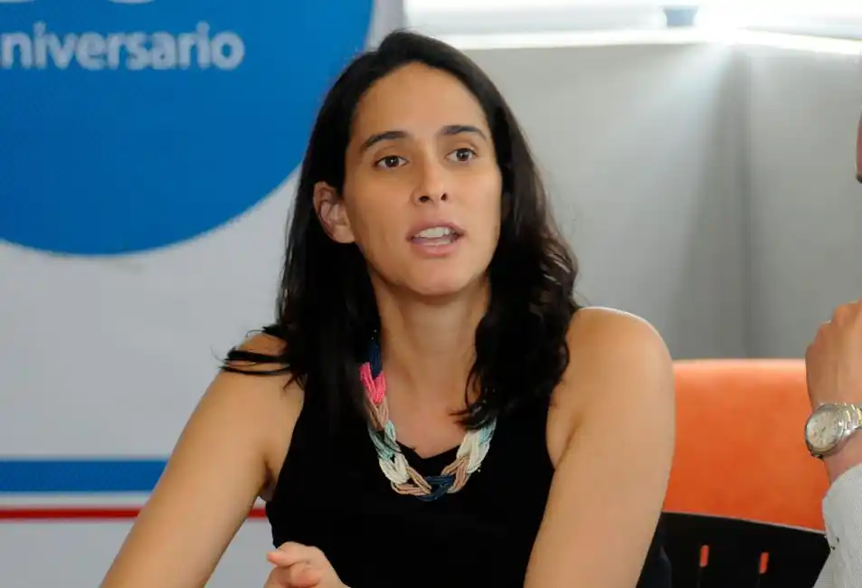 Cintia Scoles – Concurso Mujeres emprendedoras: “Nosotras Hacemos”