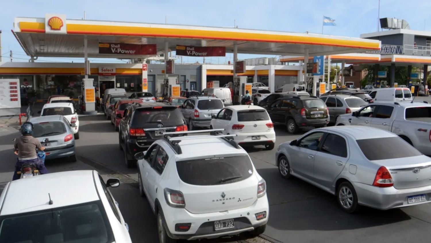 Empresas petroleras explicaron las razones detrás de la escasez de combustibles