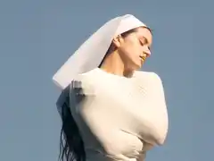 Rosalía recibió elogios del Vaticano por su disco que mezcla pop y mística