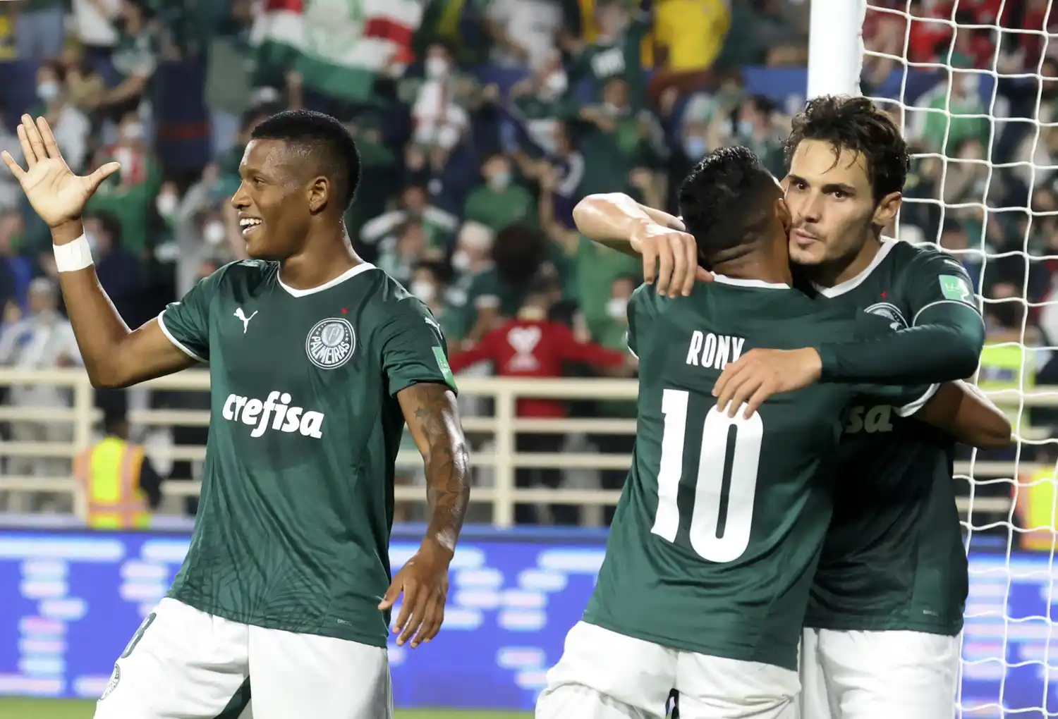 Palmeiras avanza en Emiratos Árabes Unidos.