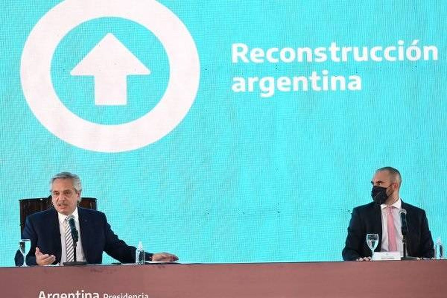 Guzmán explicó a los gobernadores que en el déficit fiscal no hay acuerdo con el FMI