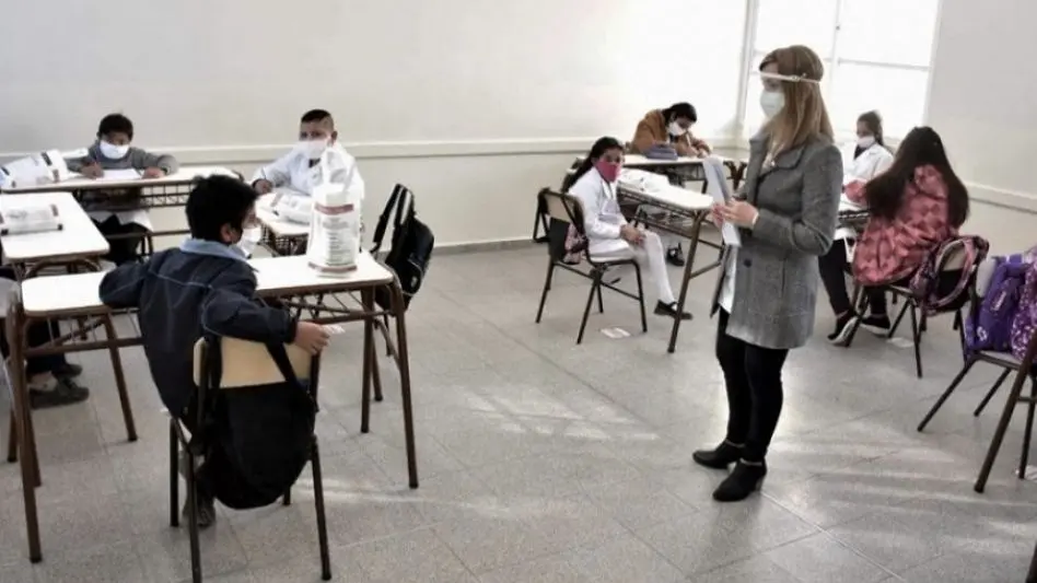"Hay muchas escuelas que no han podido solucionar el tema del espacio, y van a continuar en la modalidad de burbujas"