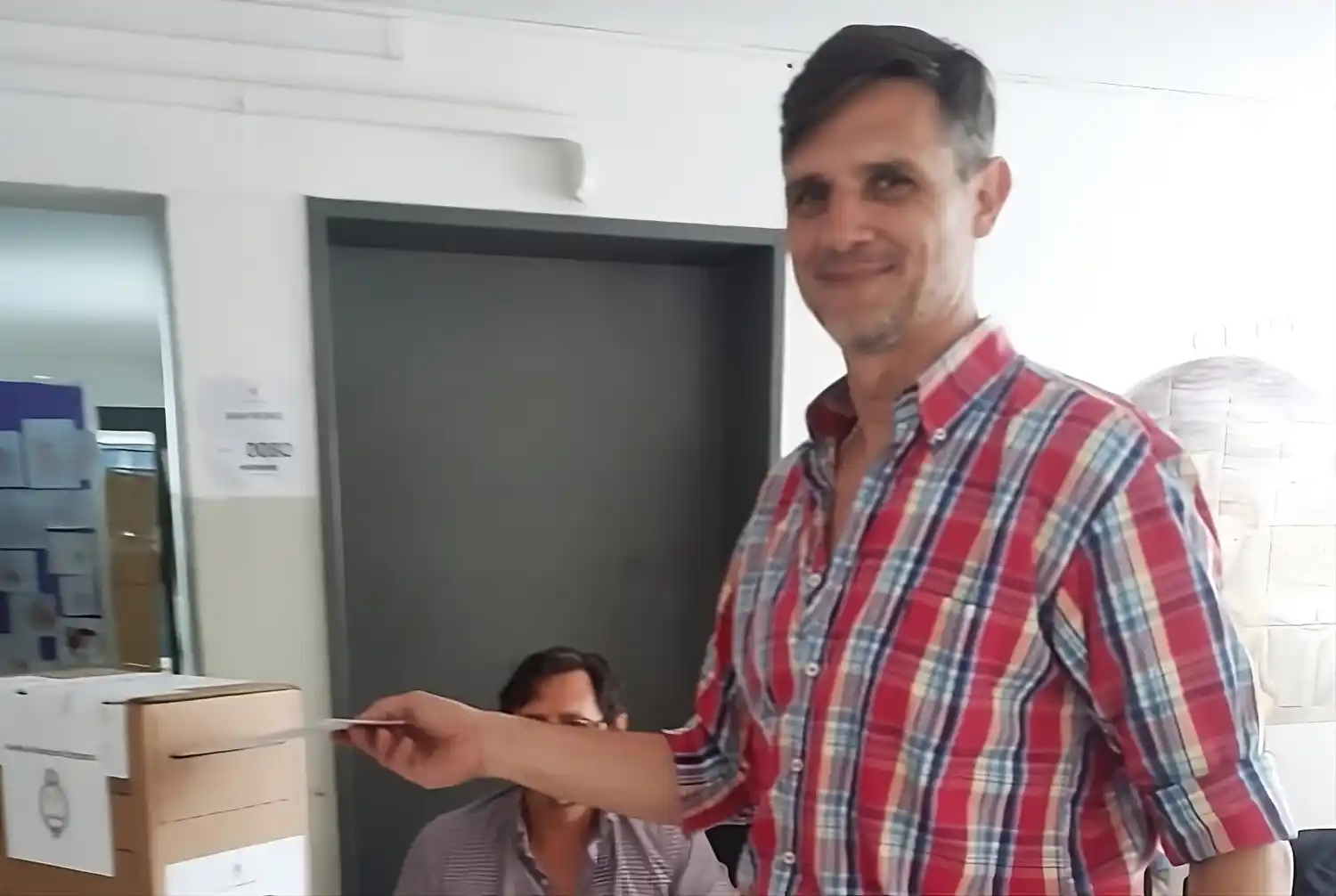 Damián Mosquera encabeza una lista.