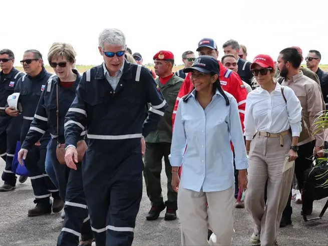 EL DOBLE DISCURSO DEL CHAVISMO: abraza a Trump mientras fustiga al imperialismo