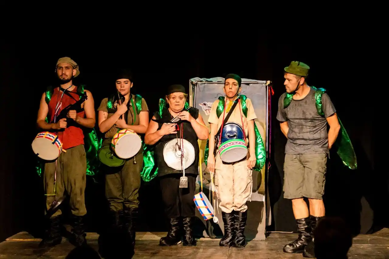 Vuelven a poner en escena "De grillos & Embajadores", la obra de José Luis Pereyra