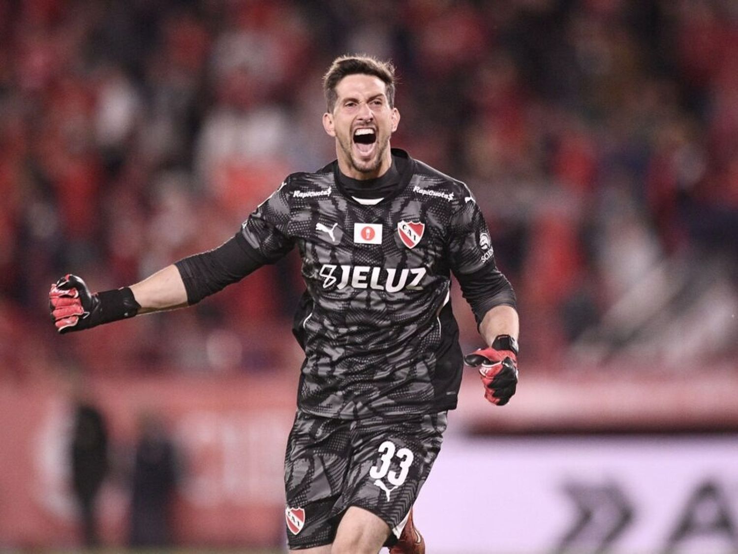 Rodrigo Rey llegará a los 100 partidos con la camiseta de Independiente en el clásico ante Racing