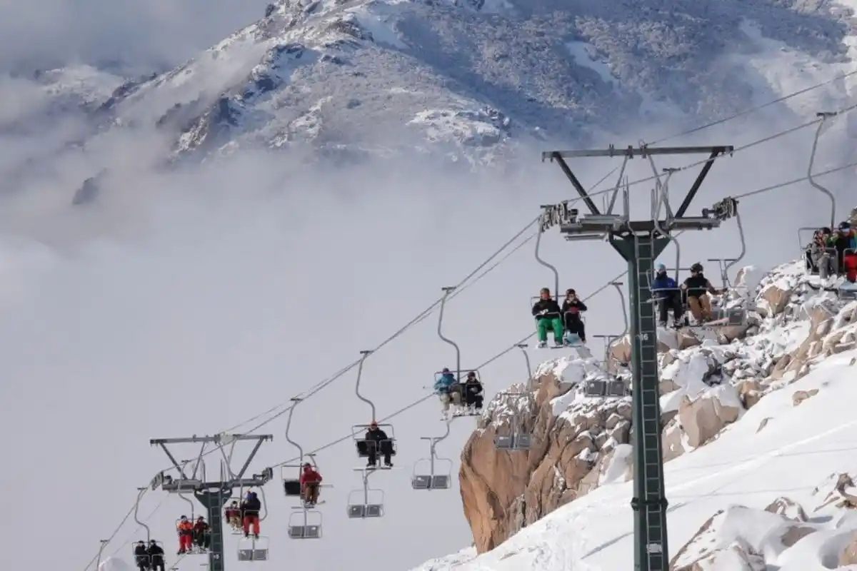 Está asistida con respirador artificial