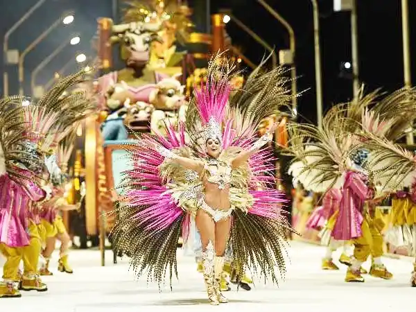 El Carnaval del País inaugura su edición 2026 en Gualeguaychú