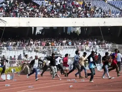 De la euforia al caos: la visita de Lionel Messi a la India terminó en disturbios