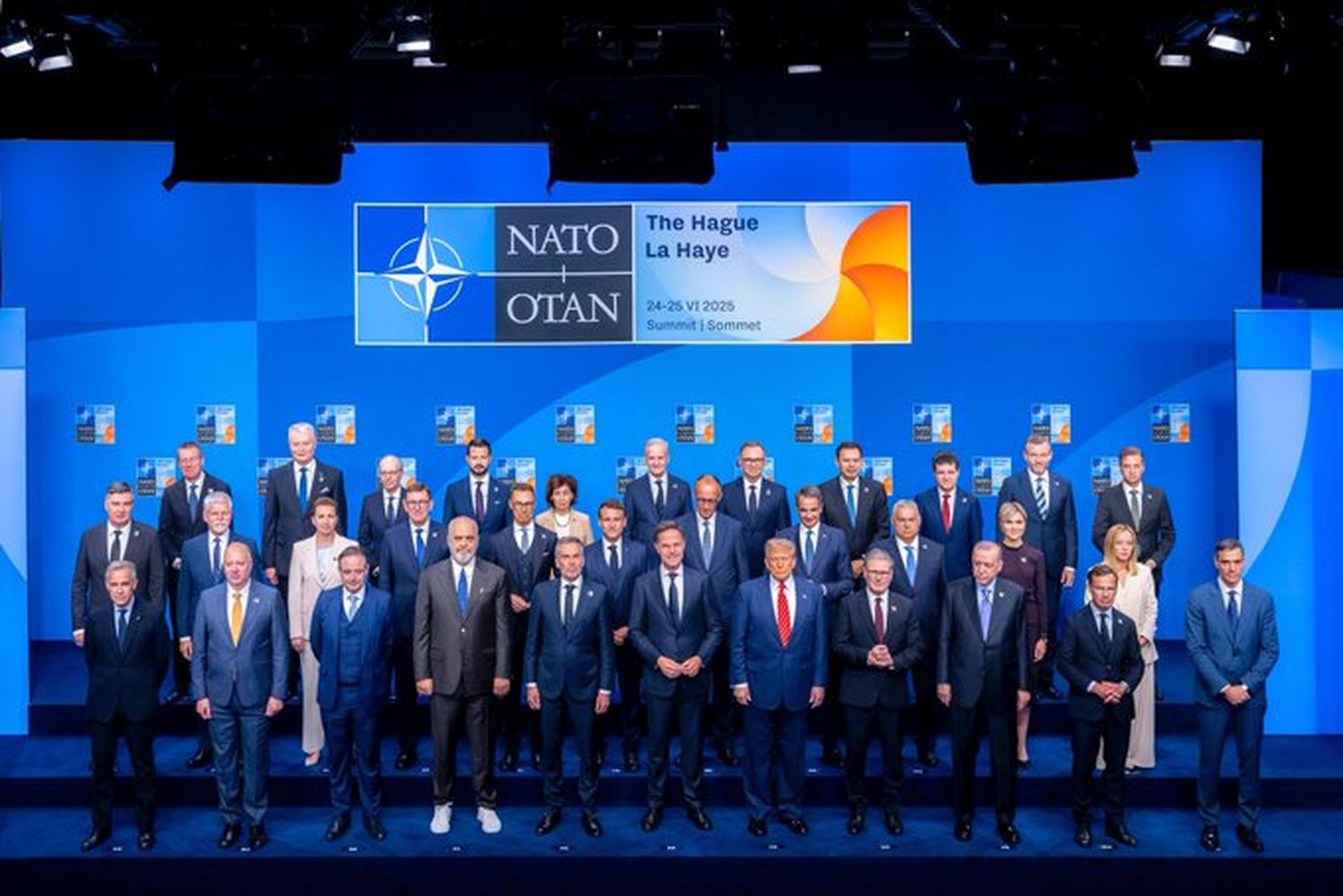 La OTAN aprueba   aumento de su gasto militar: Trump dice que es una «victoria monumental»