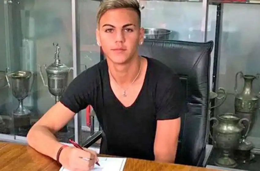 Oficial: el juvenil Barrenechea fue transferido en una cifra millonaria