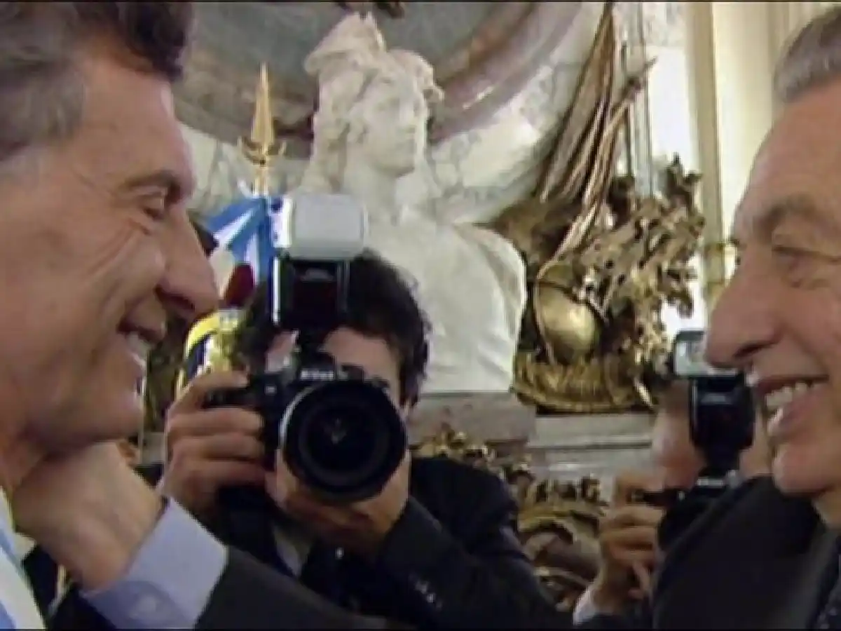 Macri perdonó a su familia una deuda por $70 mil millones