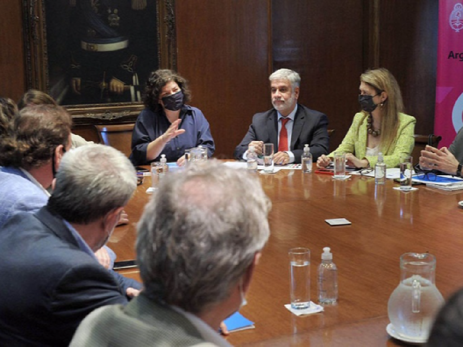 Principio de acuerdo para bajar los precios de los medicamentos