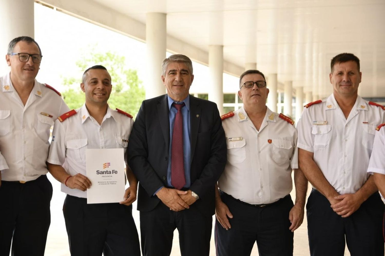 Provincia entregó aportes para equipar a los Bomberos Voluntarios