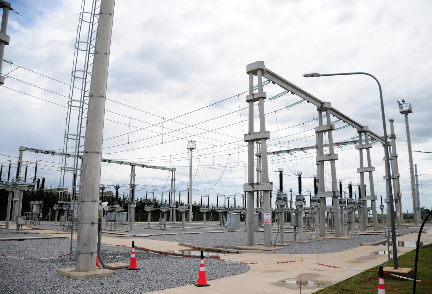 “No estamos previendo que las empresas tengan que comprar un grupo electrógeno”, aseguraron desde la Usina.