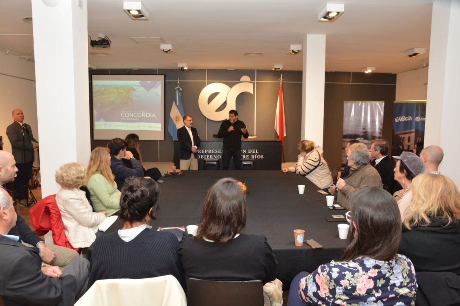 Presentación de "Concordia destino sede de eventos" en la Casa de Entre Ríos