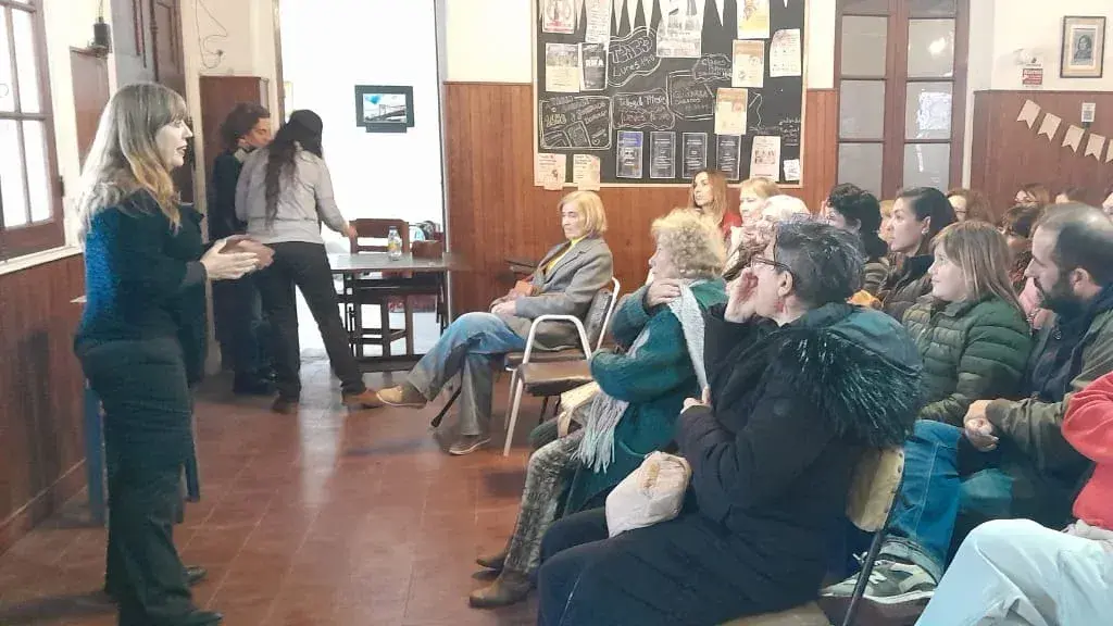 Historias compartidas en una jornada de libros y narración oral