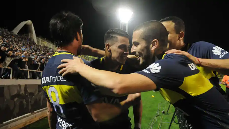 Boca goleó a Aldosivi y quedó a un paso del título