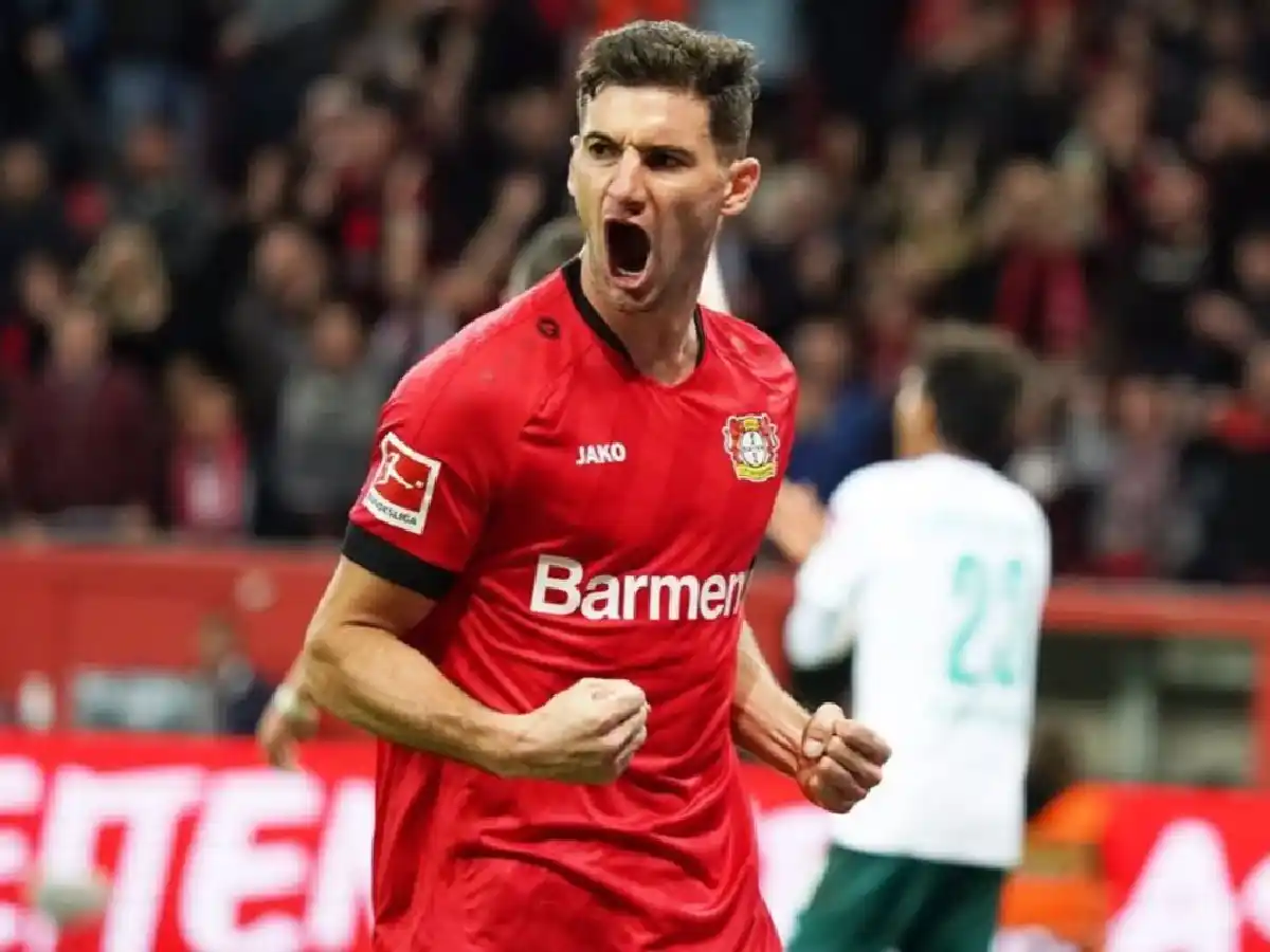 Alario pretende irse de Bayer Leverkusen