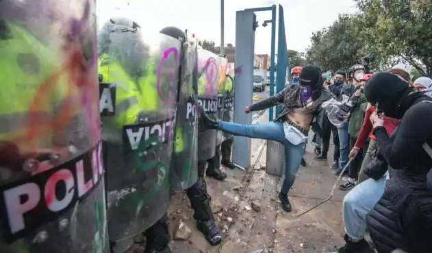 ¿DEPORTADOS? Capturan a 14 venezolanos por cometer delitos en las protestas contra la reforma tributaria en Colombia