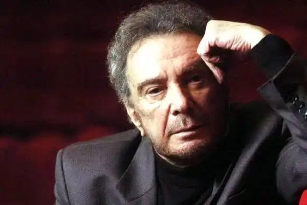 Alfredo Alcón, internado