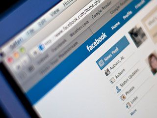Mujer policía capturó a prófugo vía Facebook