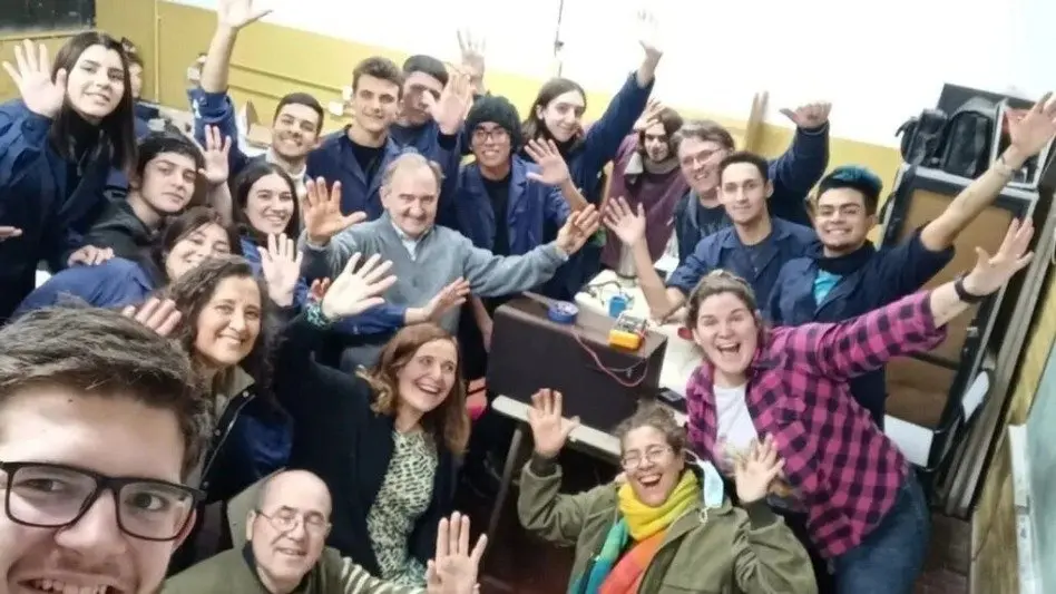 Crearon un dispositivo de ayuda auditiva para personas hipoacúsicas