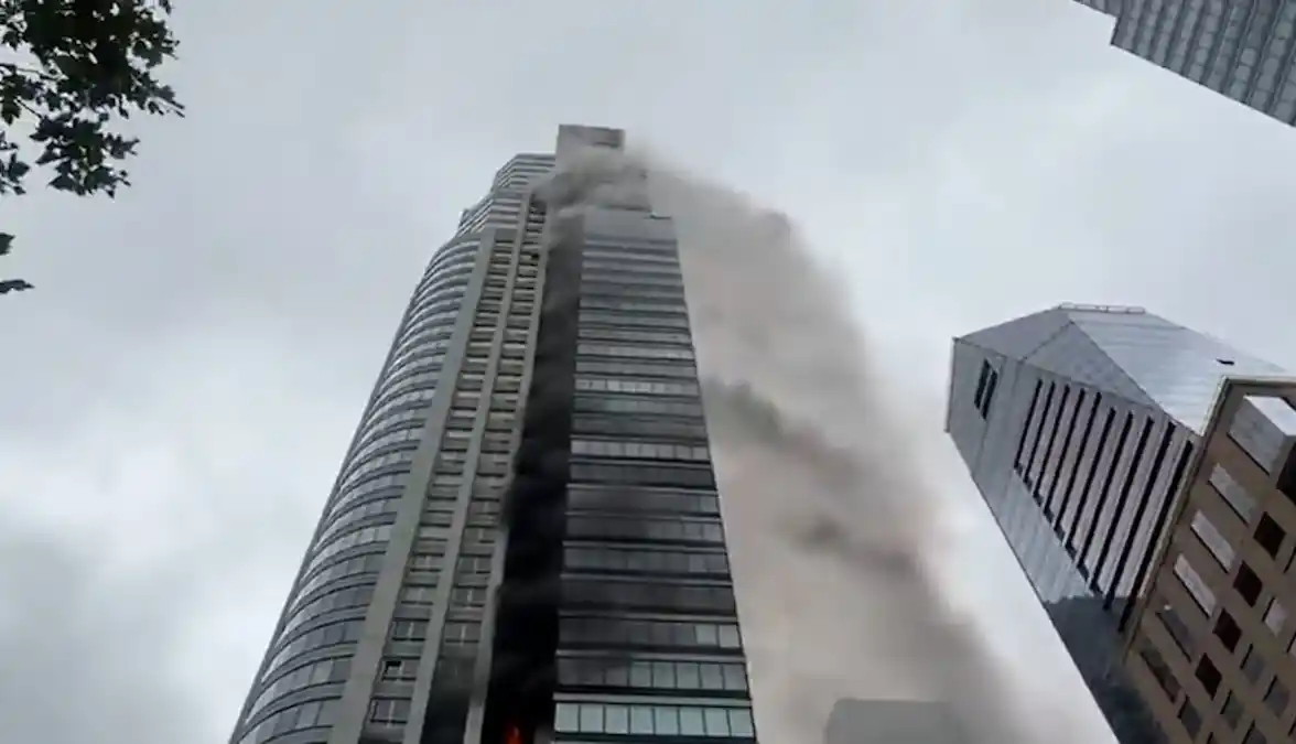 El incendio en un edificio de Puerto Madero