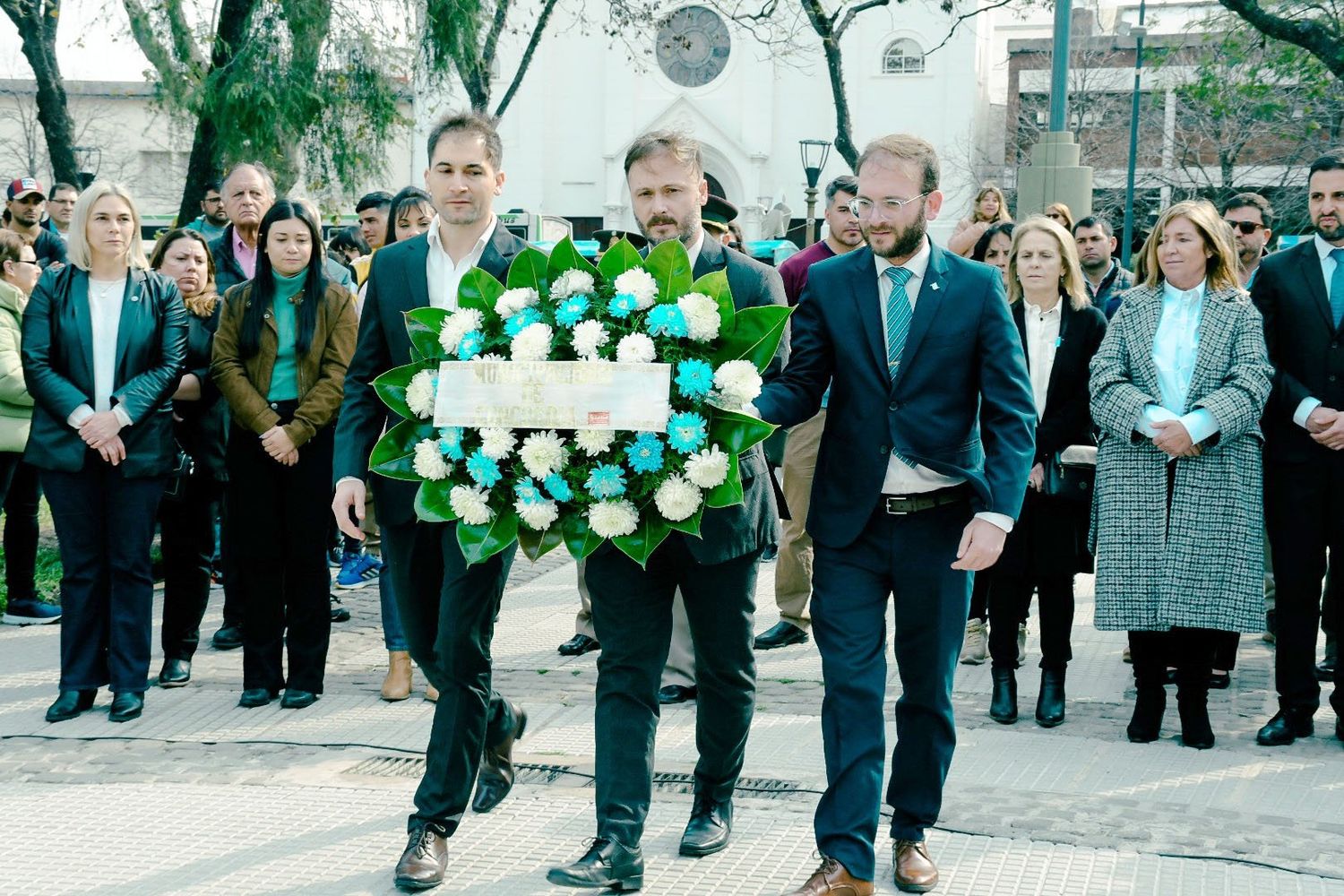 El intendente Azcué encabezó el acto por 174° aniversario del paso a la inmortalidad General Don José de San Martín