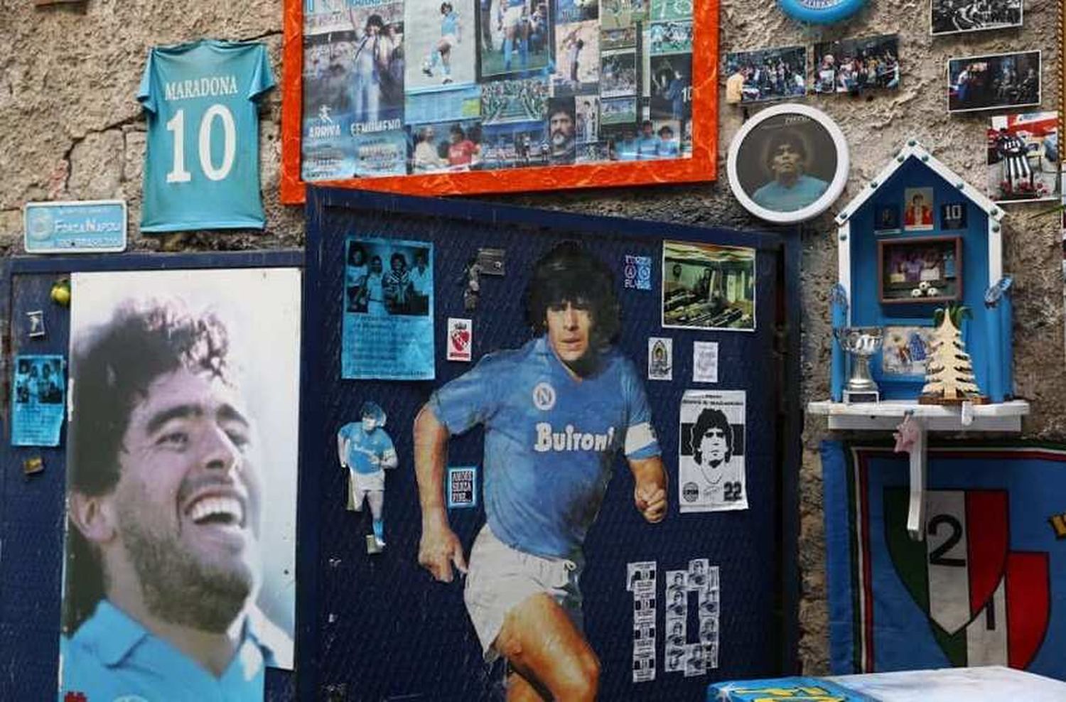 Cómo repercutió en Nápoles el estado de salud de Maradona: “Para nosotros es un Dios, no lo discutimos, lo amamos”