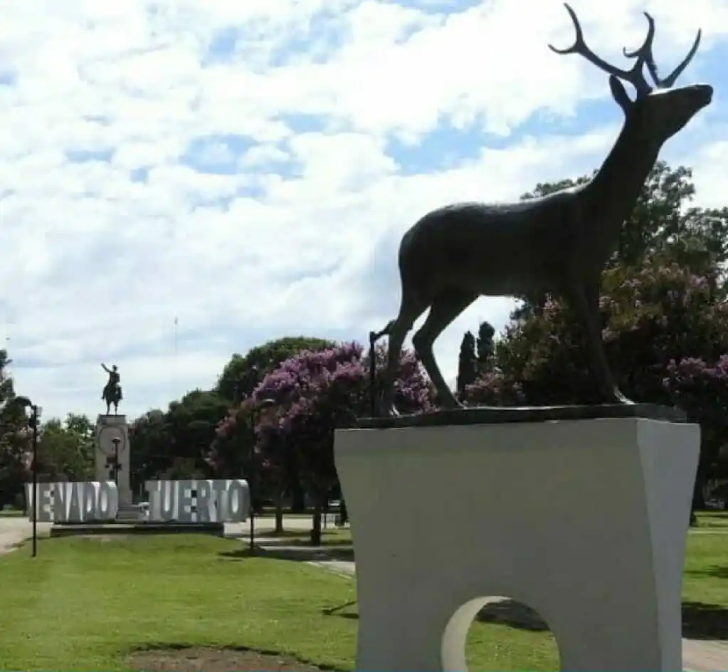 Acto por el Día del Respeto a la Diversidad Cultural en plaza San Martín 