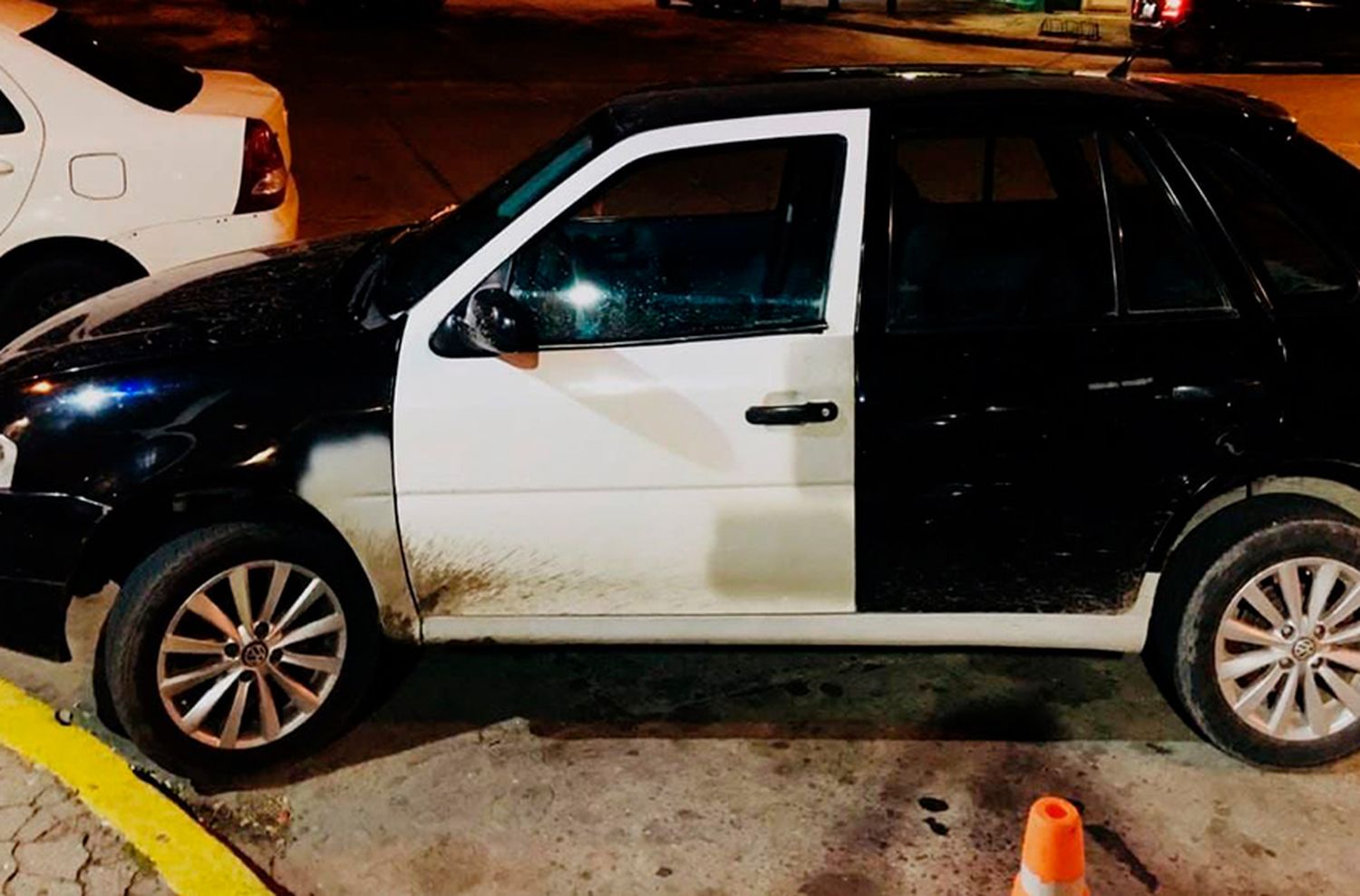 Se fugaron luego de robar una rueda, fueron detenidos 