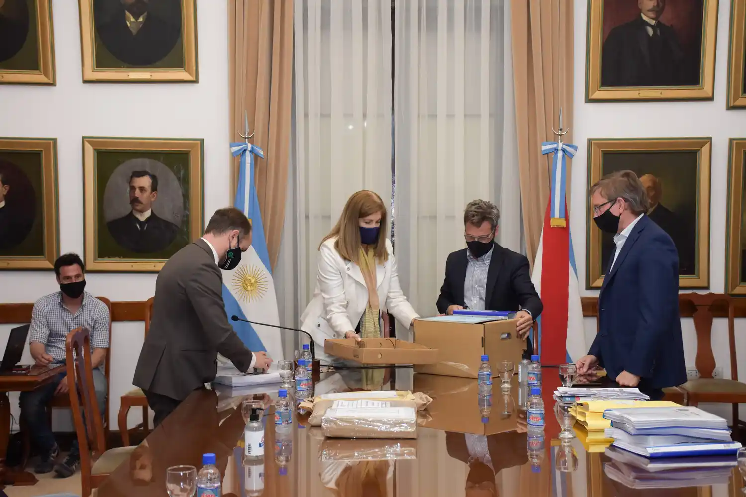 Se presentaron cuatro oferentes para la obra de la Unidad Penal 9