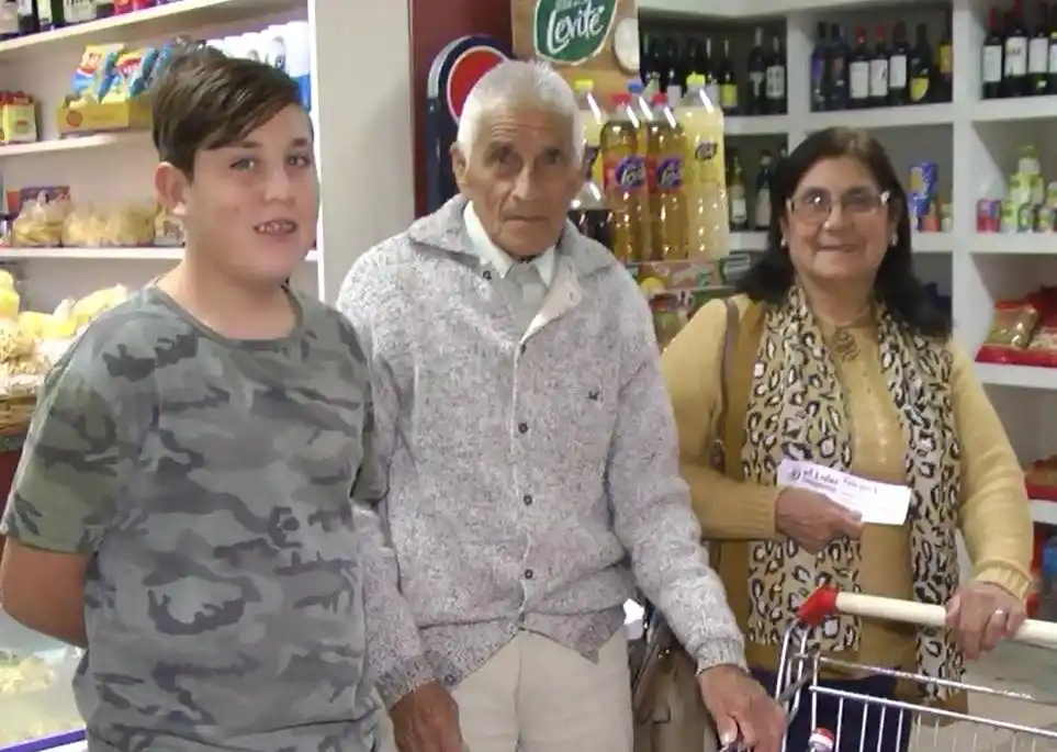 Entregamos otro carro  completo de mercadería