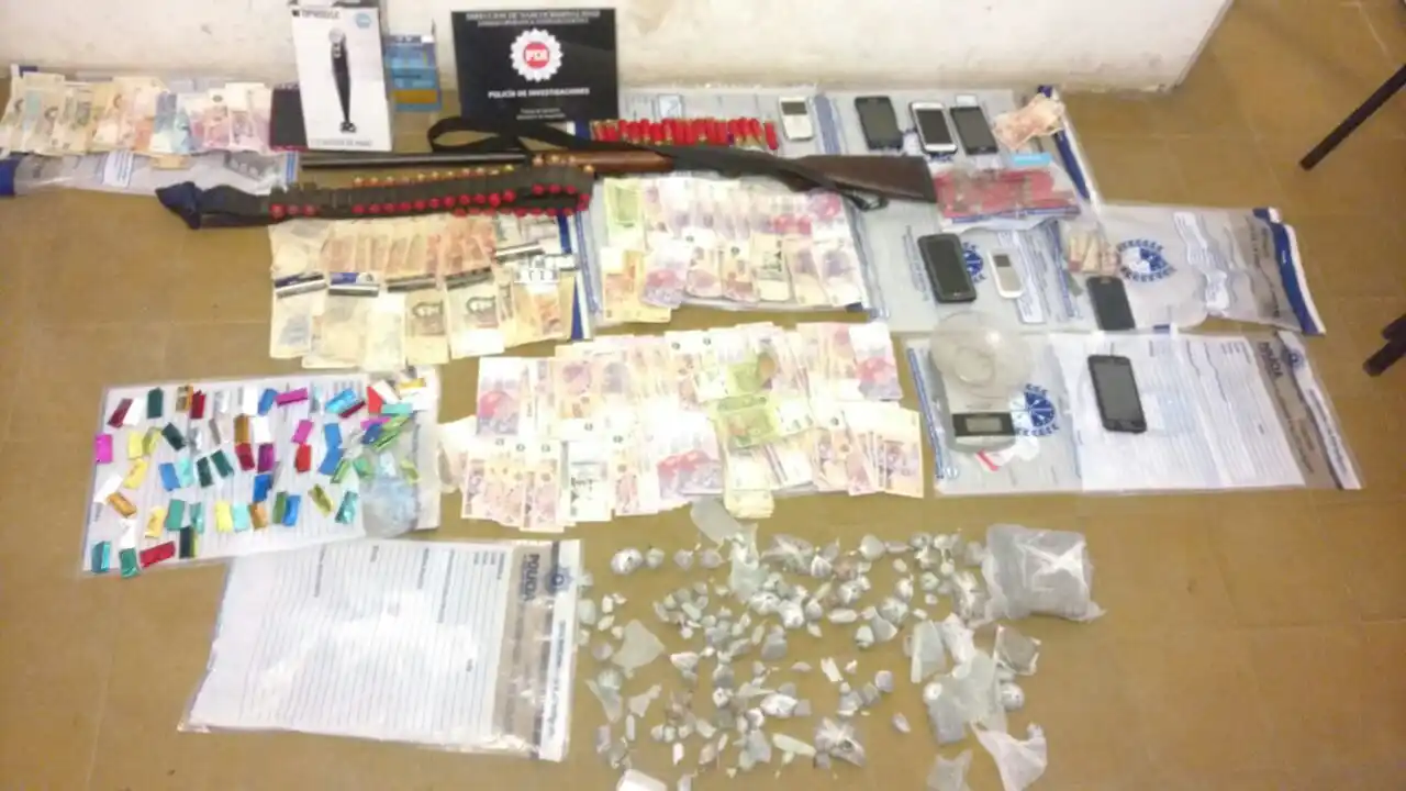 Secuestraron droga y detuvieron a dos vendedores barriales