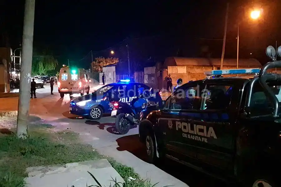 Confuso episodio terminó con un hombre acuchillado y con un “martillazo” en la cabeza